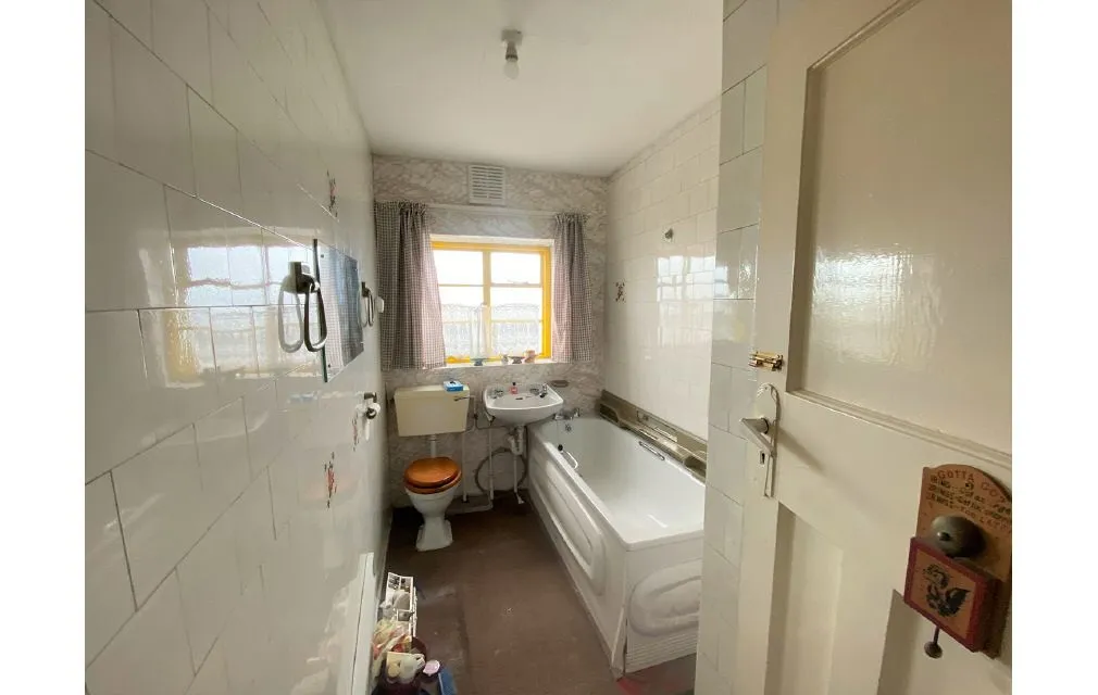 Wimborne Road, Bournemouth, Dorset, BH9 2EQ