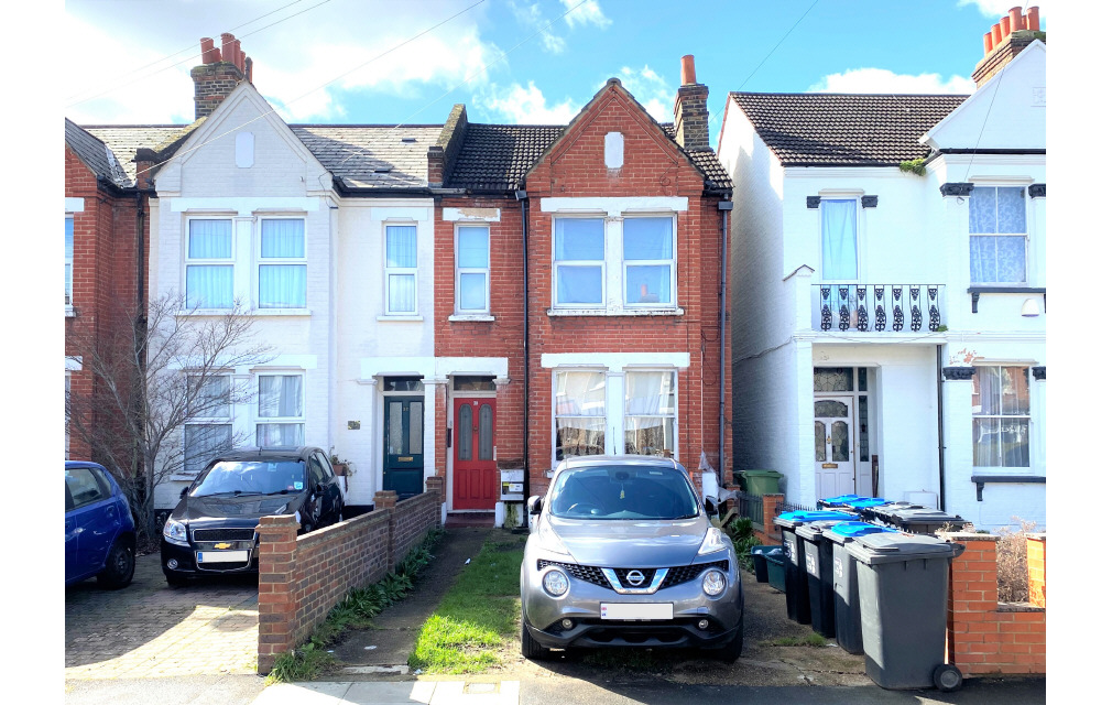 Graham Road, Mitcham, Surrey, CR4 2HA