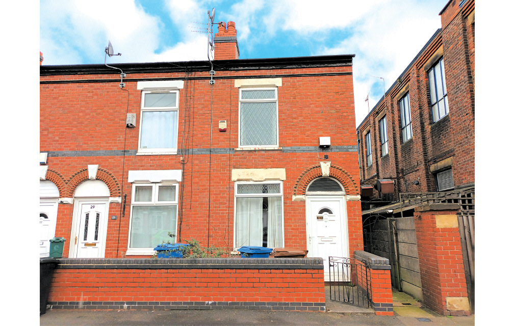 St. Matthews Road, Stockport, Cheshire, SK3 9AN