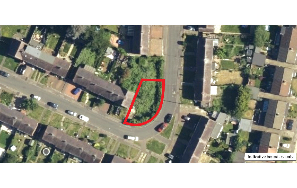 Perry Mead, Enfield, Middlesex, EN2 8BP