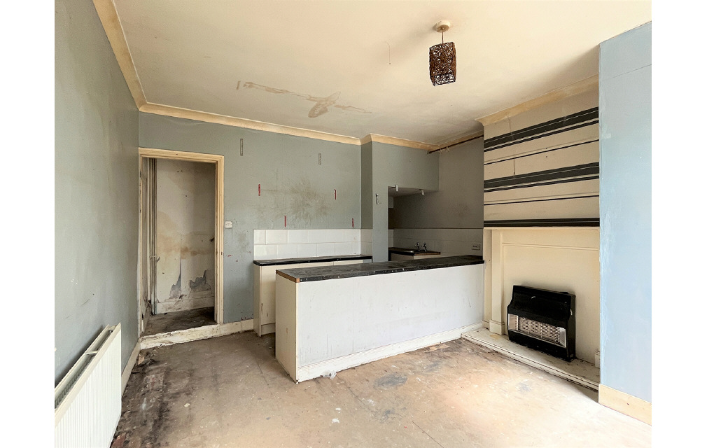 Shetcliffe Lane, Bradford, West Yorkshire, BD4 9RH