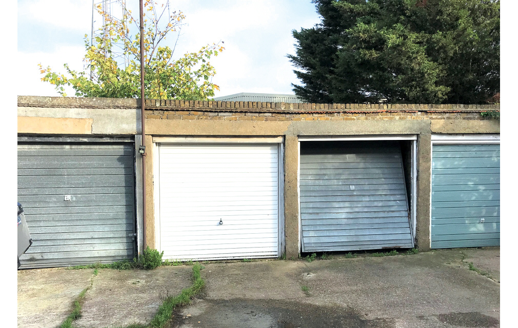 Shakespeare Drive, Westcliff-on-Sea, Essex, SS0 9AB