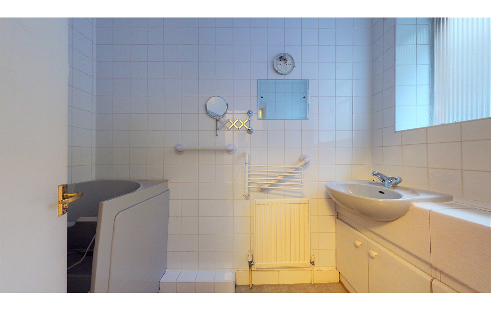 Frognal Mansions, Frognal, London, NW3 6XT