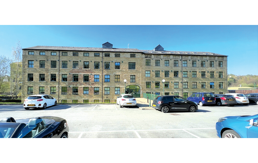 Navigation Rise, Milnsbridge, Huddersfield, West Yorkshire, HD3 4GZ