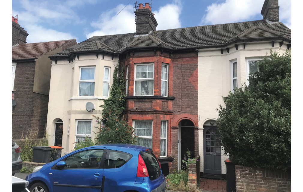 Victoria Street, Dunstable, Bedfordshire, LU6 3BB