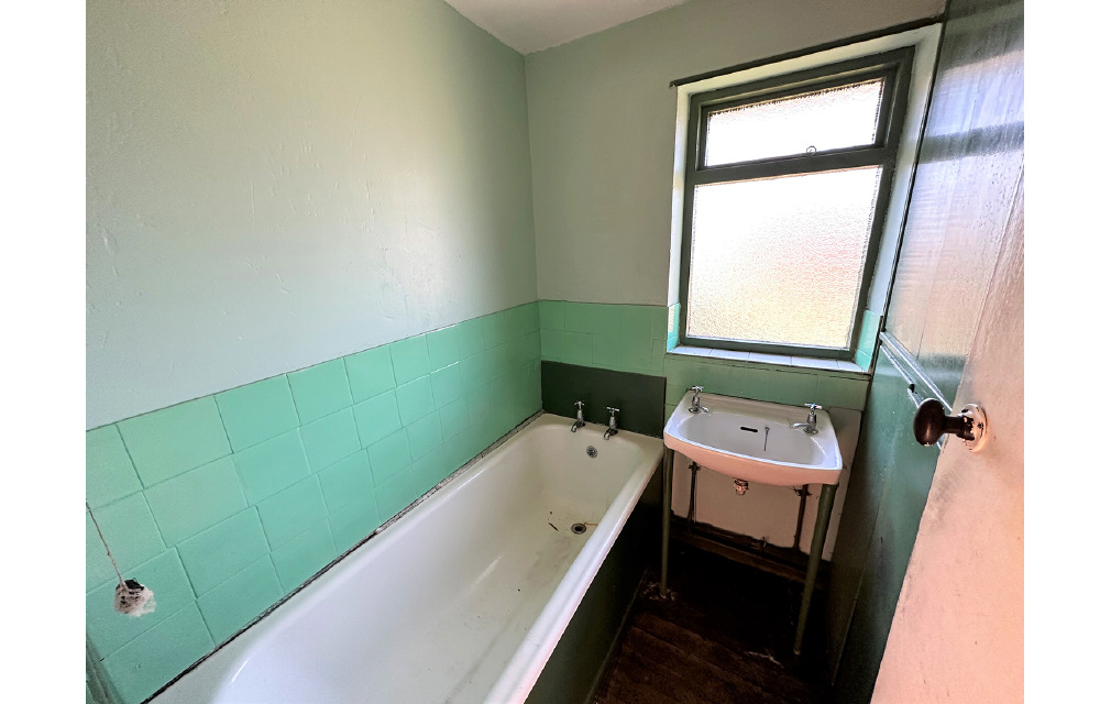 Sussex Drive, Kidsgrove, Stoke-on-Trent, Staffordshire, ST7 1HG