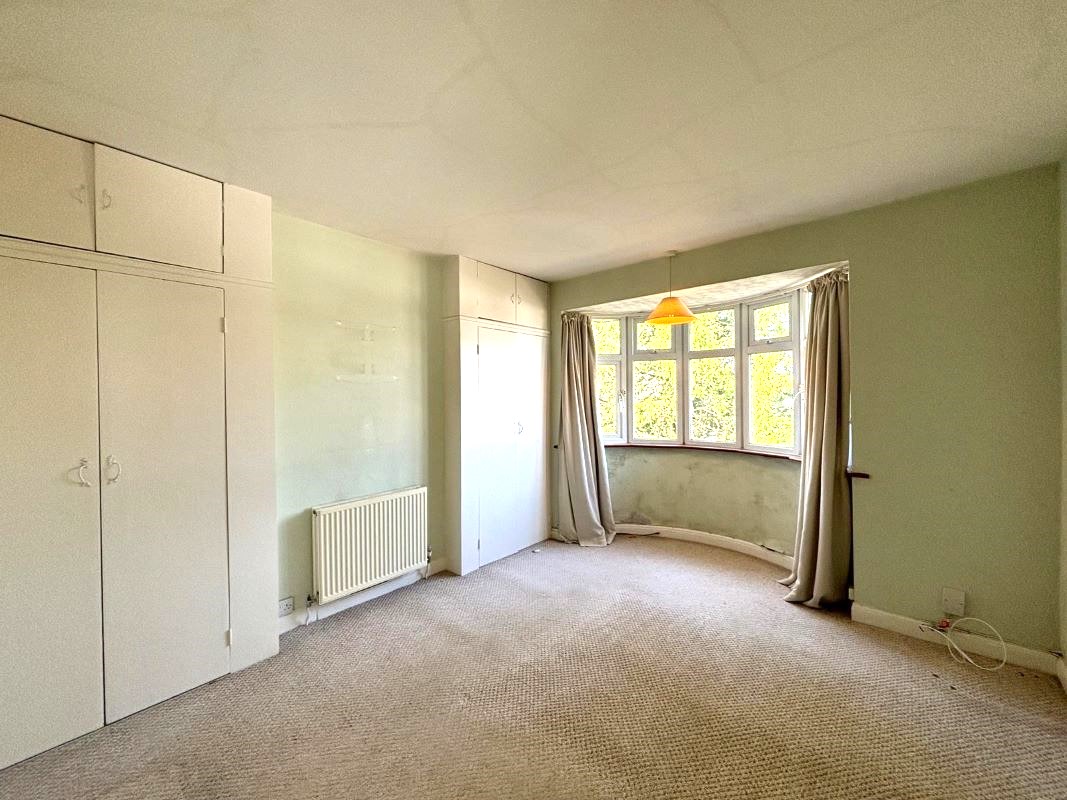 Craddocks Avenue, Ashtead, Surrey, KT21 1PB