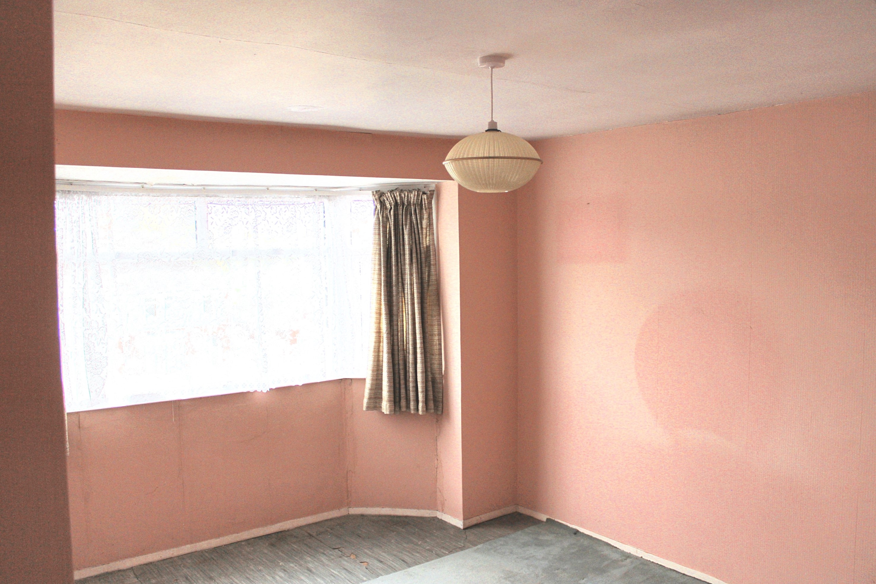 Canterbury Road, Kennington, Ashford, Kent, TN24 9QE