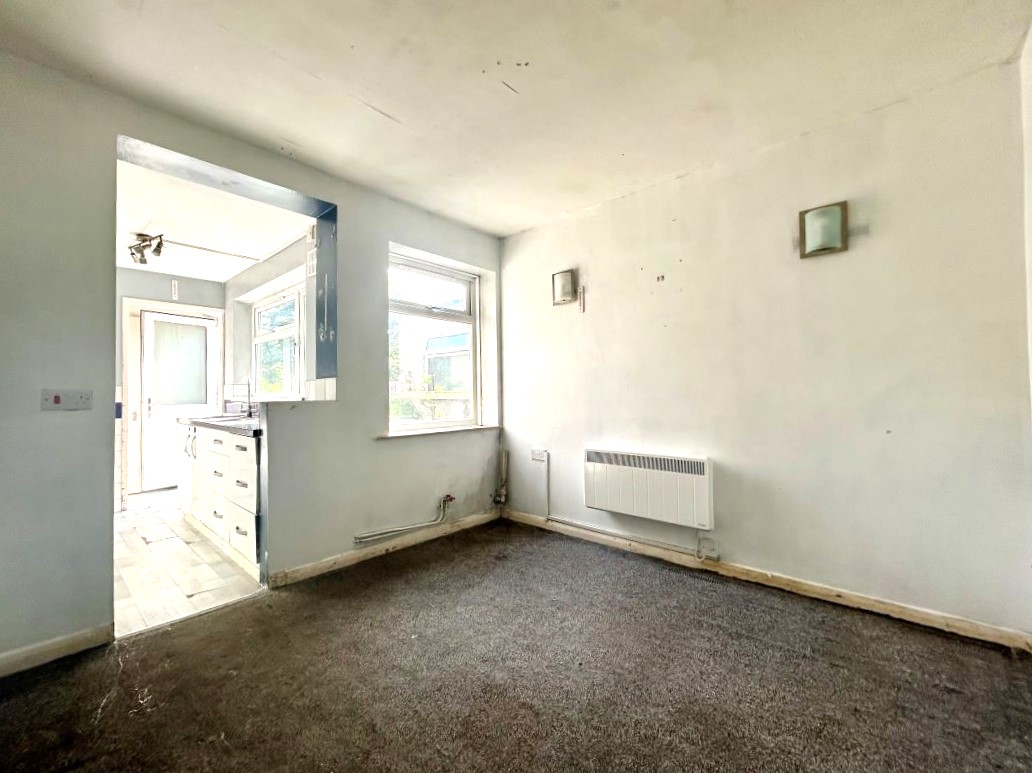 2 Upper Ruxley Cottages, Maidstone Road, Sidcup, Kent, DA14 5AP