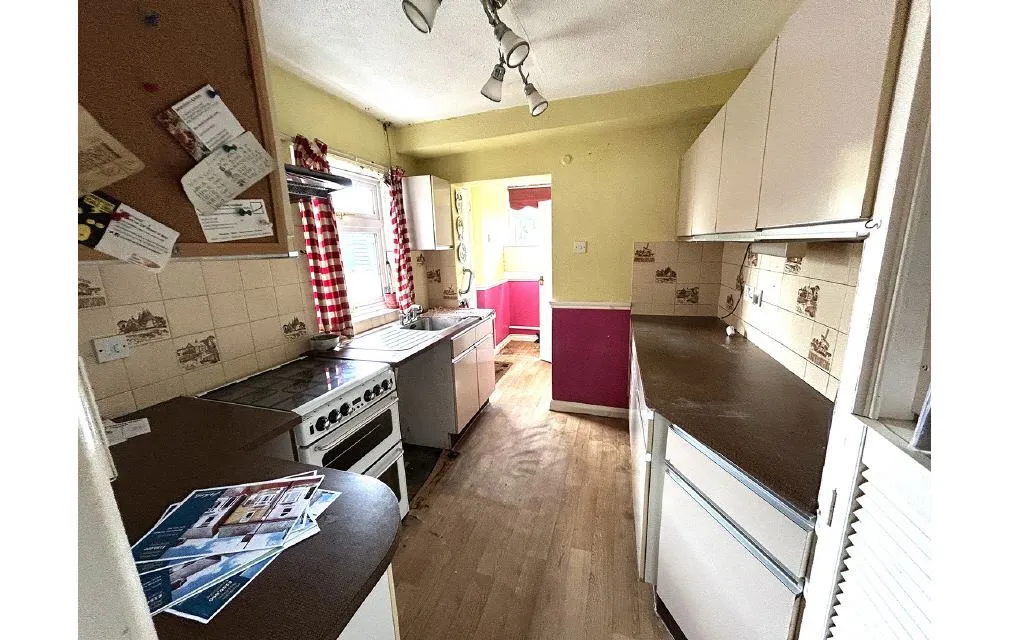 Malling Road, Snodland, Kent, ME6 5EG