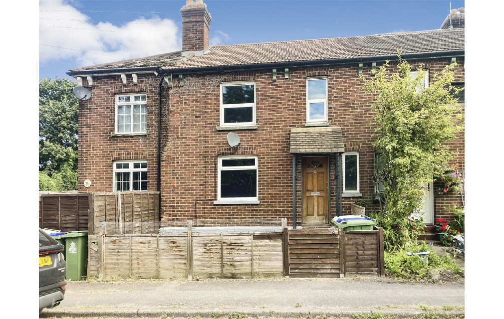 2 Upper Ruxley Cottages, Maidstone Road, Sidcup, Kent, DA14 5AP