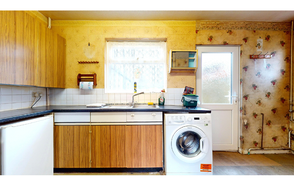 Wood Crescent, Hemel Hempstead, Hertfordshire, HP3 9EY