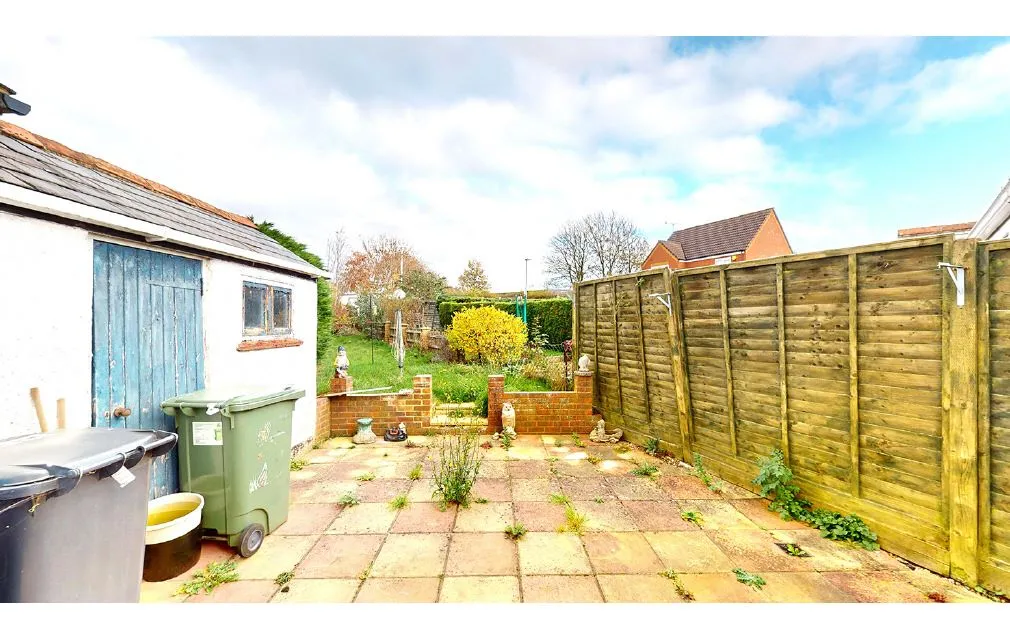 Wood Crescent, Hemel Hempstead, Hertfordshire, HP3 9EY