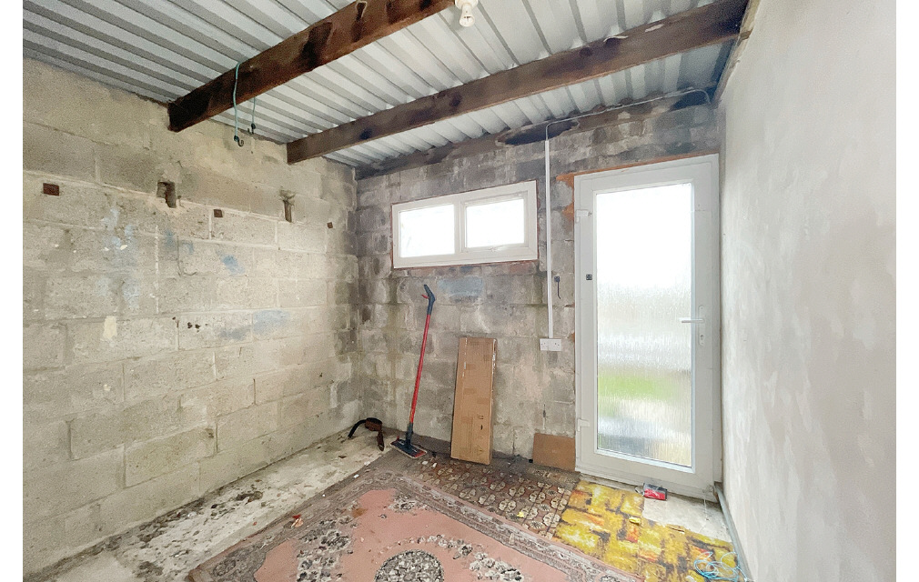 Hill Rise, Chippenham, Wiltshire, SN15 1AY