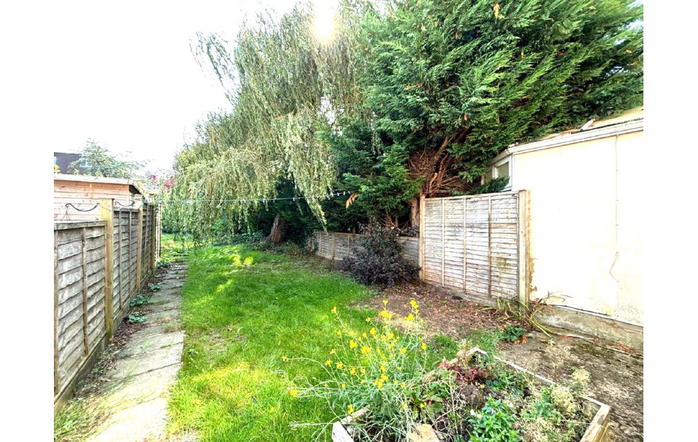 Craddocks Avenue, Ashtead, Surrey, KT21 1PB