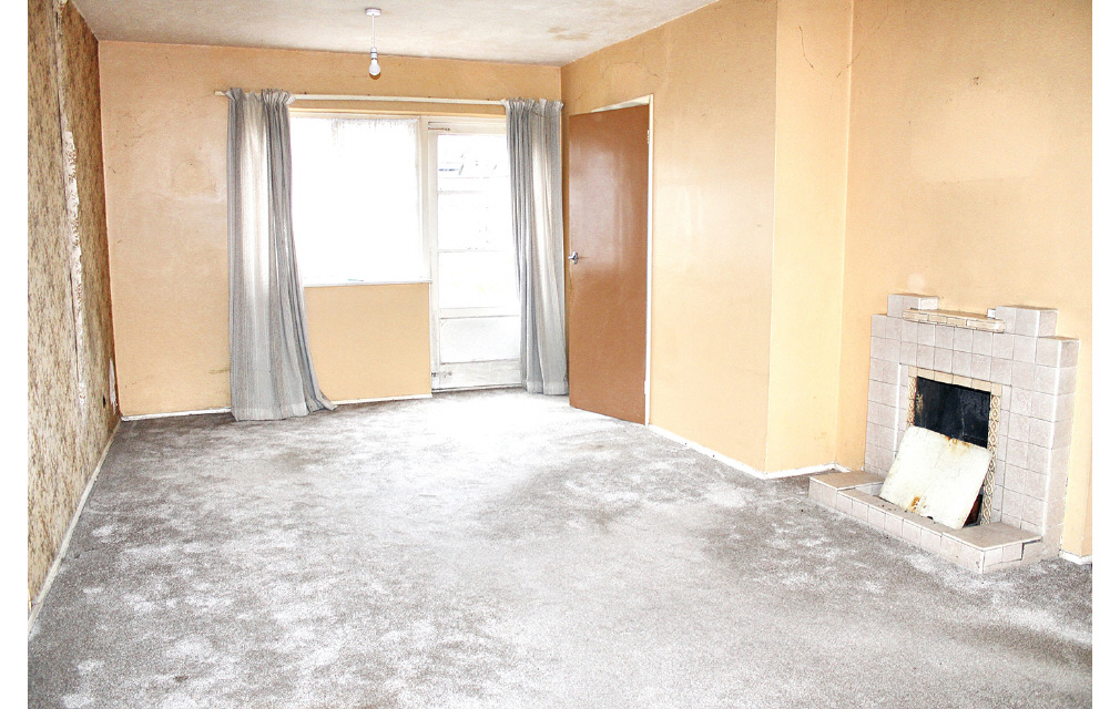 Canterbury Road, Kennington, Ashford, Kent, TN24 9QE