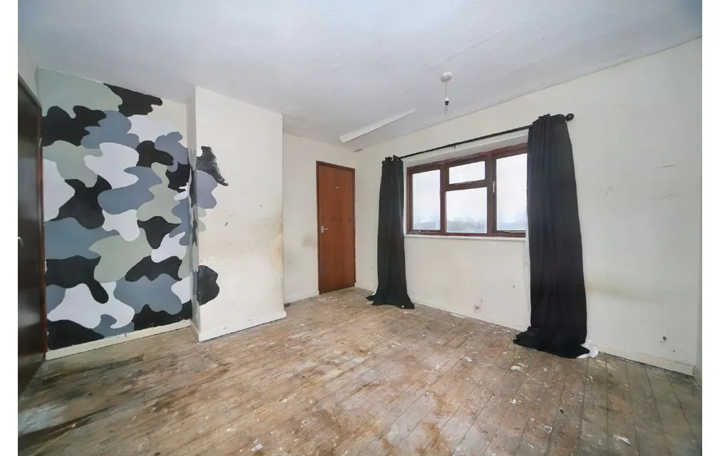 Whitethorn Way, Newcastle, Staffordshire, ST5 7BT