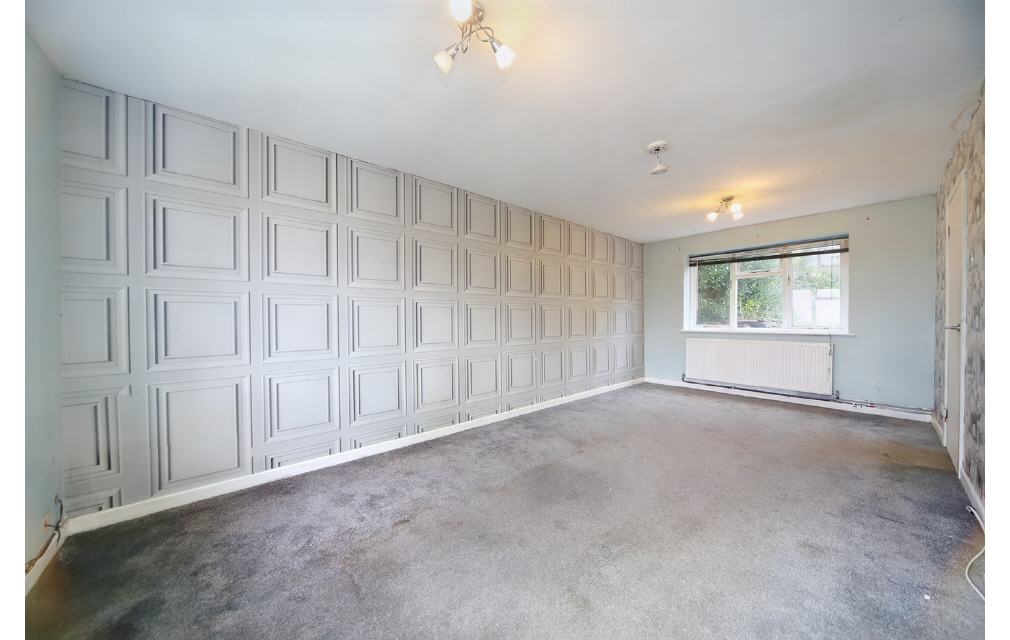 Whitethorn Way, Newcastle, Staffordshire, ST5 7BT