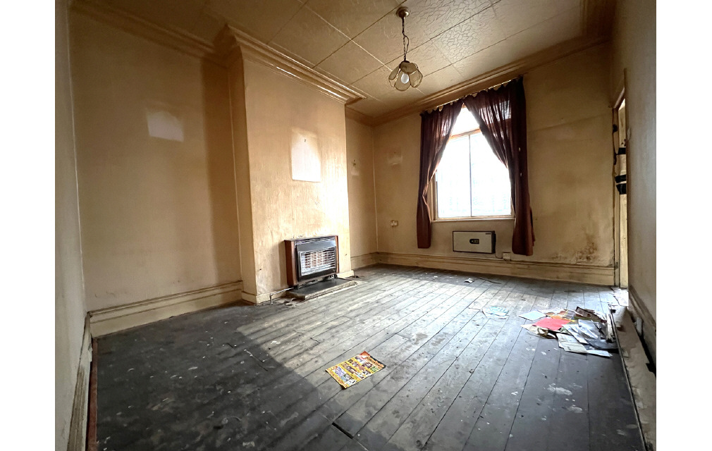 Smiddles Lane, Bradford, West Yorkshire, BD5 9NT