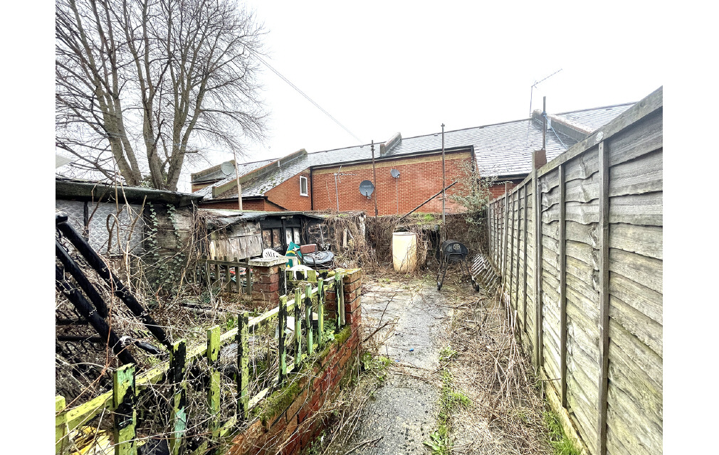 Litchfield Gardens, London, NW10 2LN