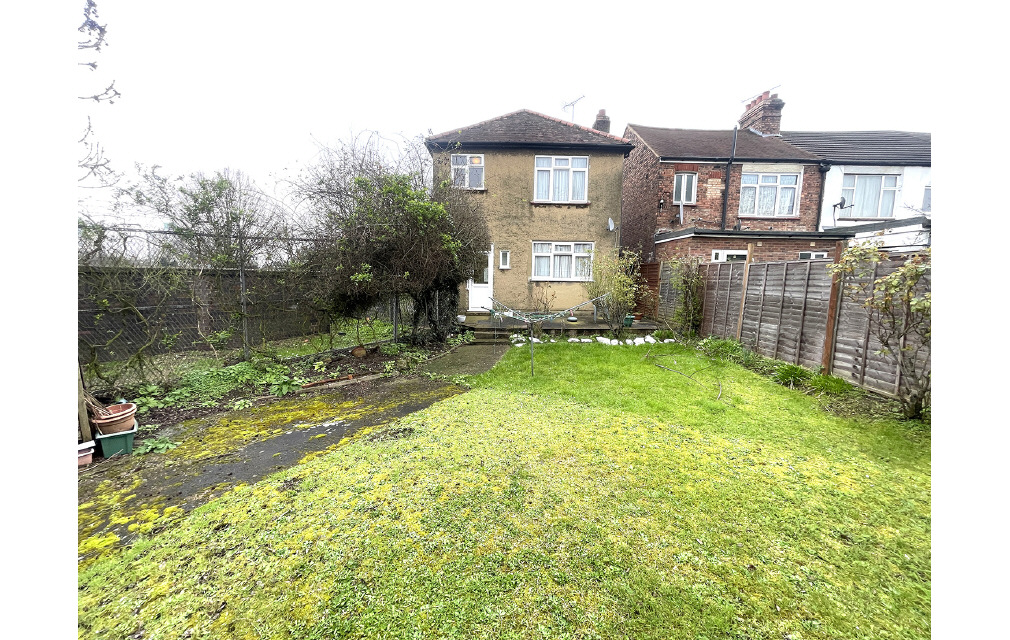 Maidstone Road, London, N11 2JT