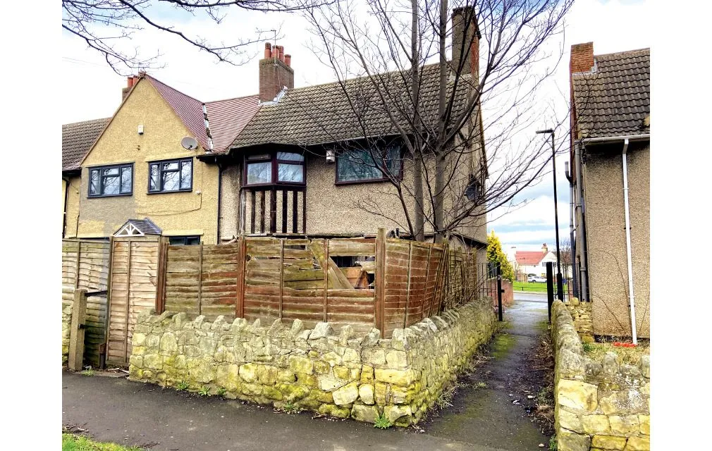 West Avenue, Woodlands, Doncaster, South Yorkshire, DN6 7PD