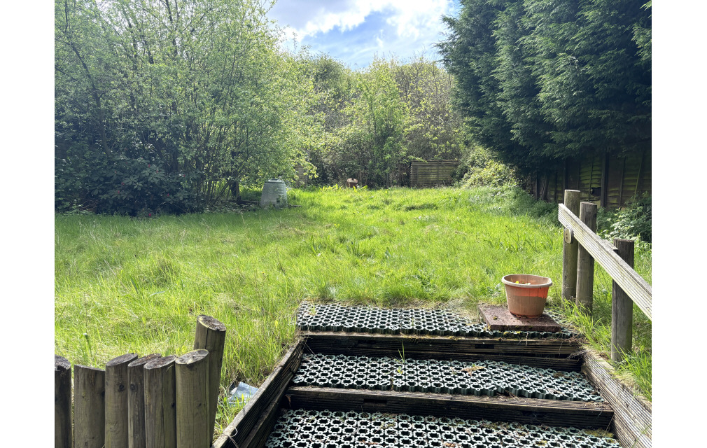 Hawthorne Road, Wimblebury, Cannock, Staffordshire, WS12 0RX