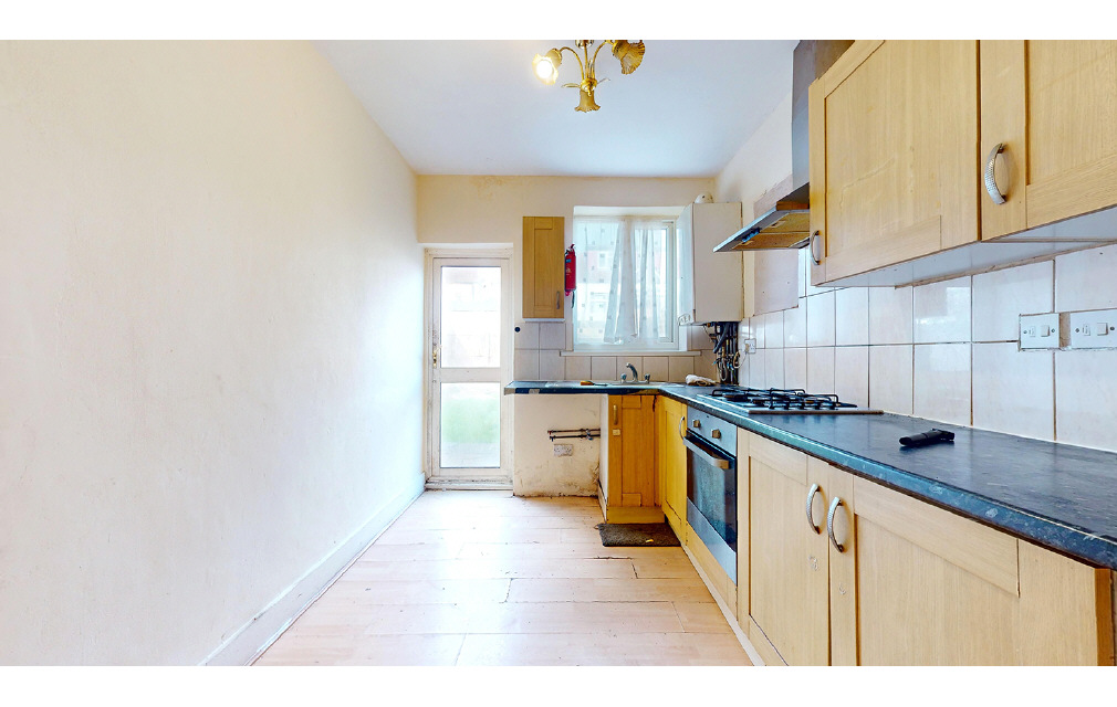 Hickling Road, Ilford, Essex, IG1 2HY