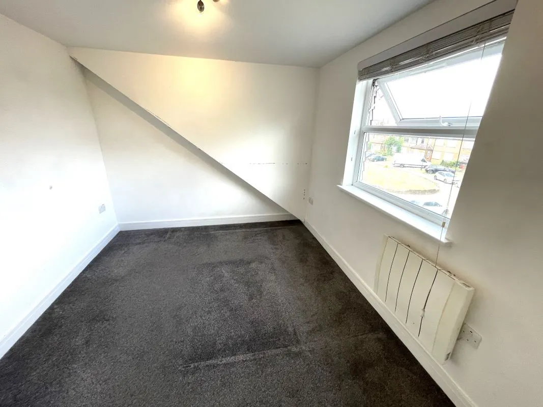 College Close, Edmonton, N18 2XS