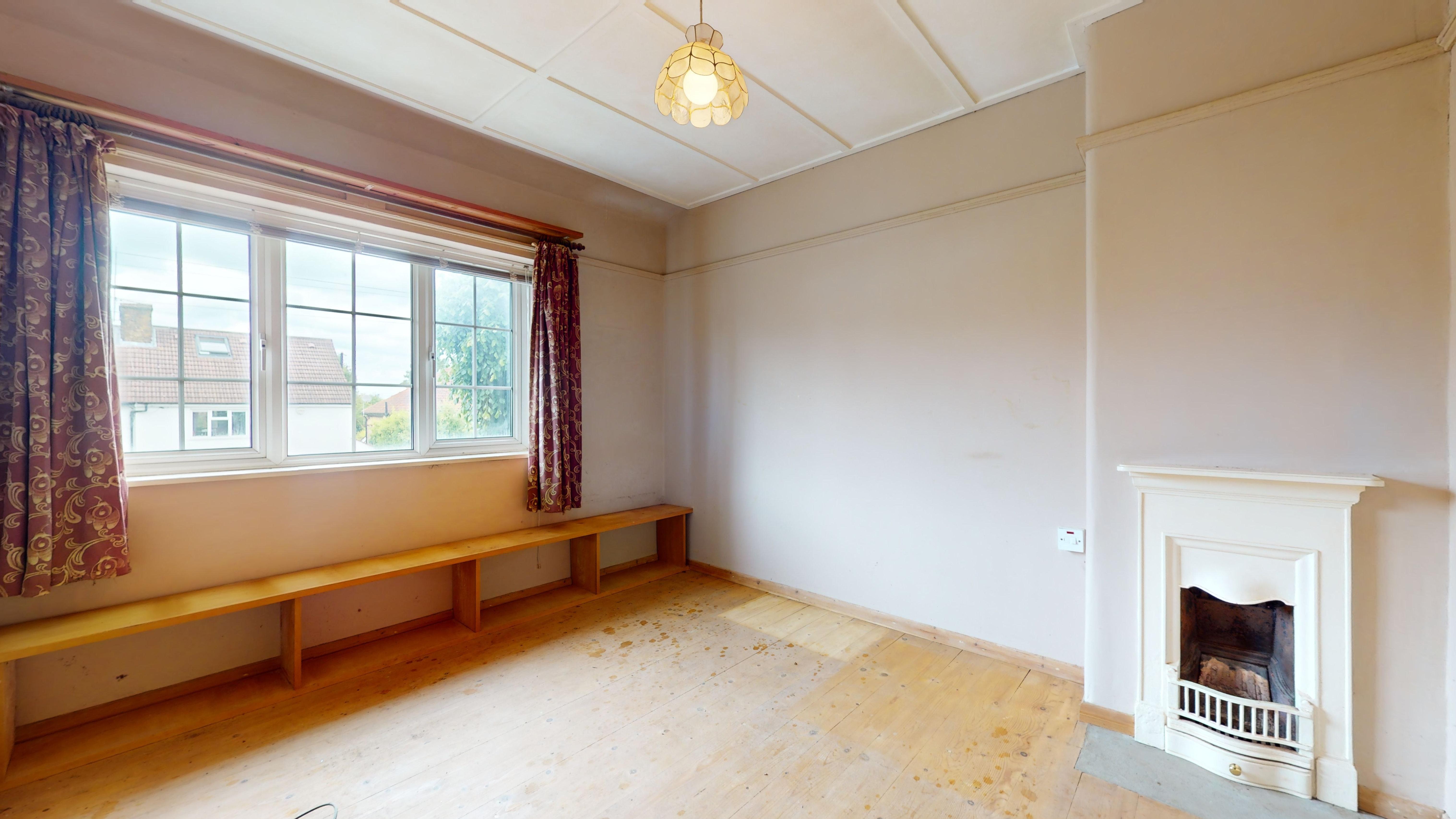 Halliwick Road, Muswell Hill, N10 1AB