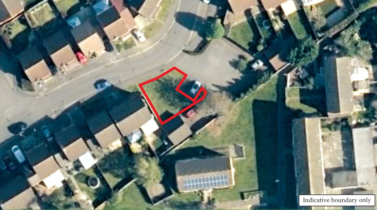 Drake Road, Horley, Surrey, RH6 8SJ