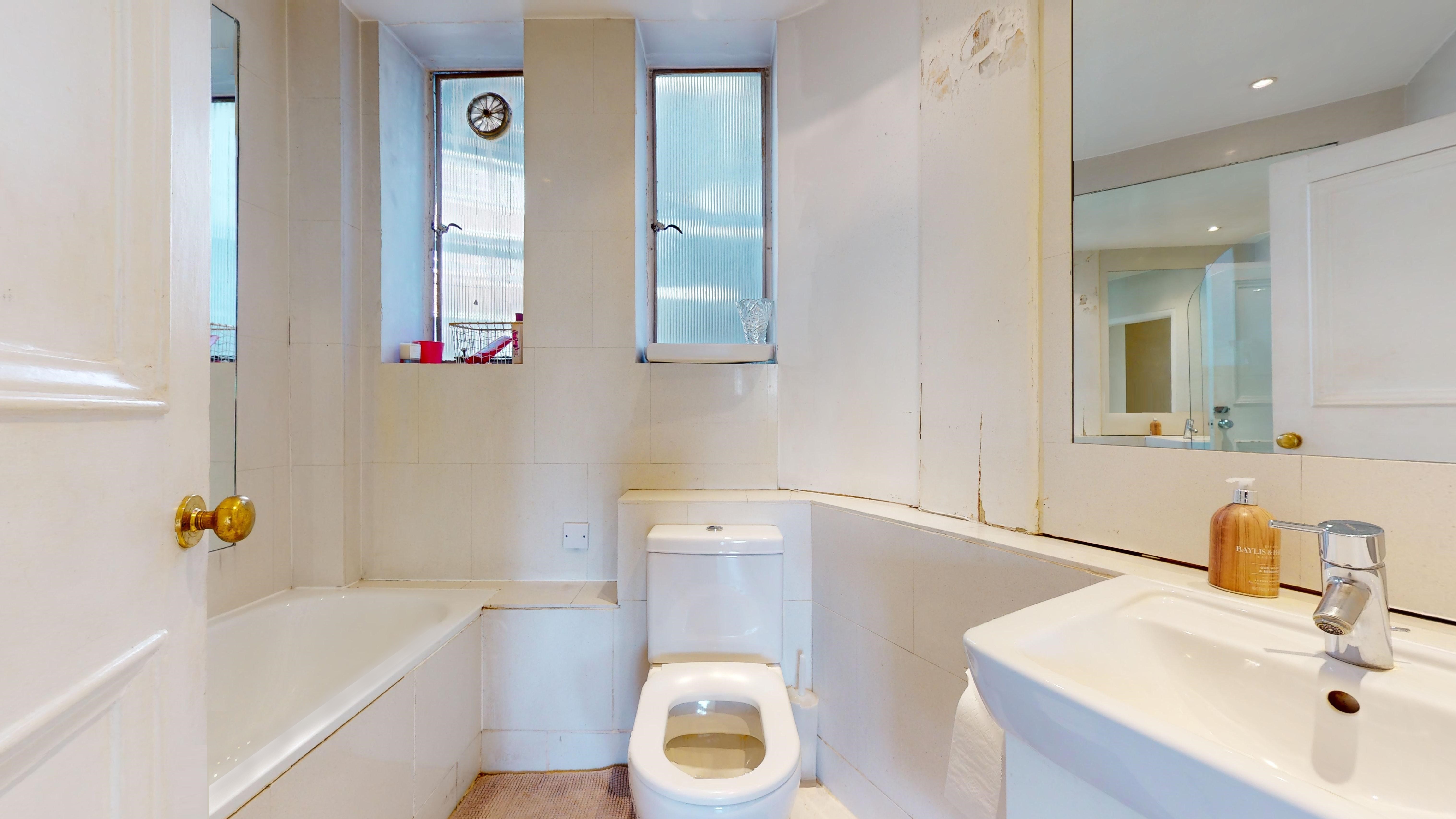 Connaught Court, Connaught Street, Marble Arch, City of Westminster, W2 2AJ