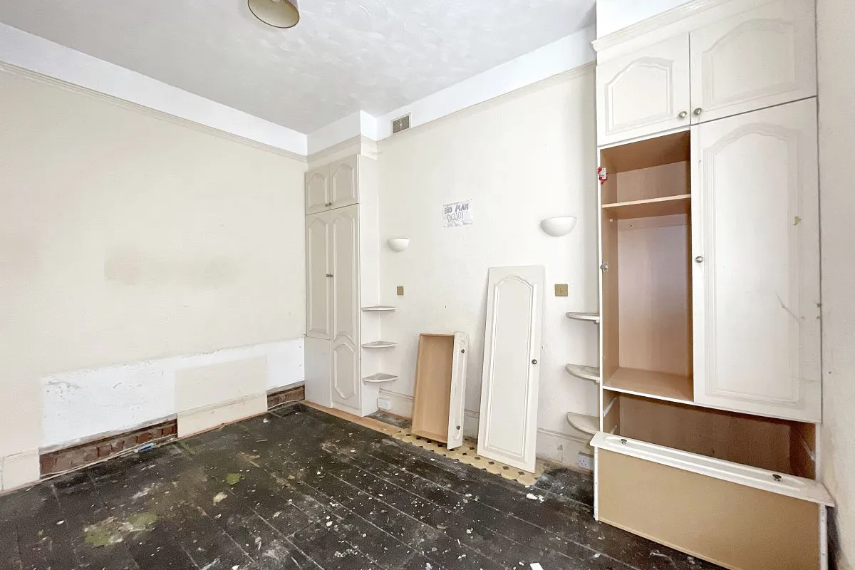 Babbacombe Road, Torquay, Devon, TQ1 1HL