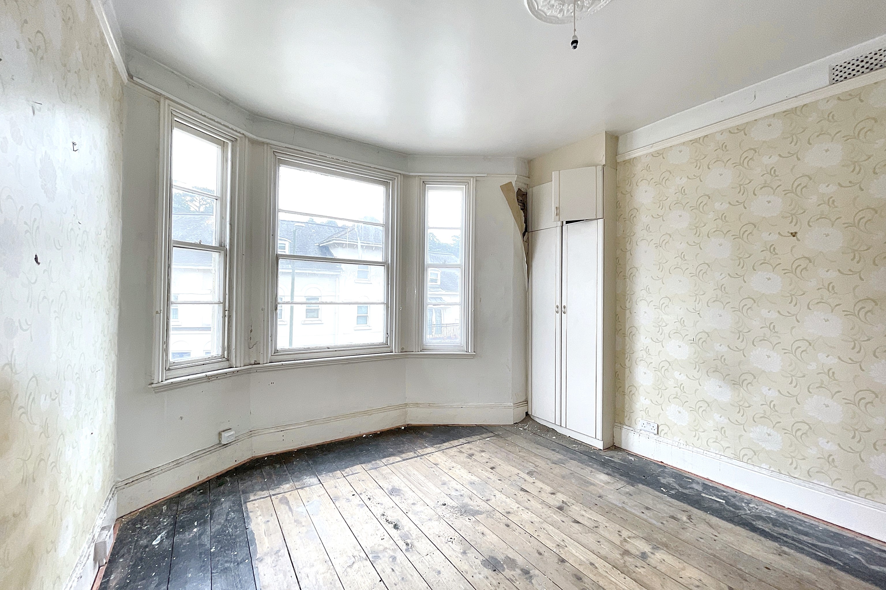 Babbacombe Road, Torquay, Devon, TQ1 1HL
