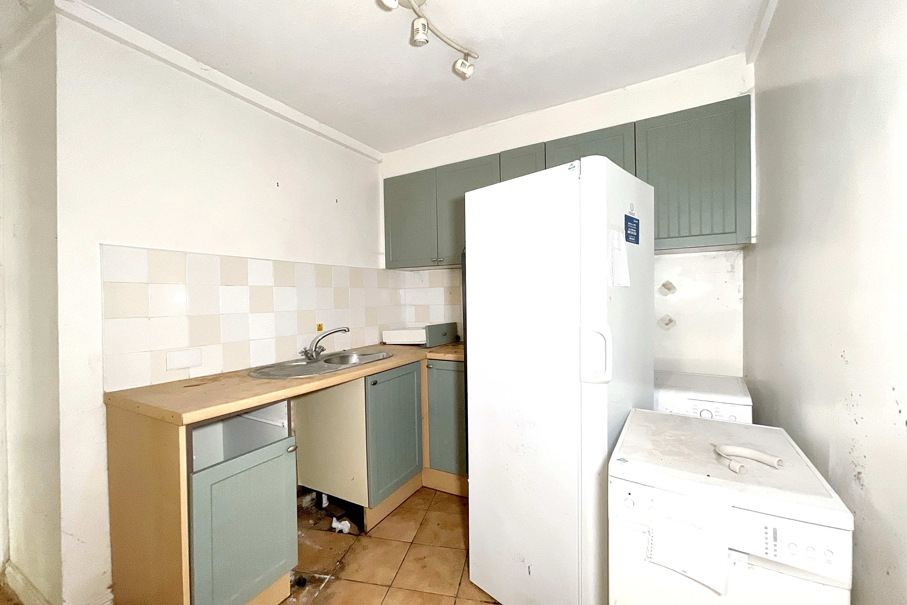 Babbacombe Road, Torquay, Devon, TQ1 1HL