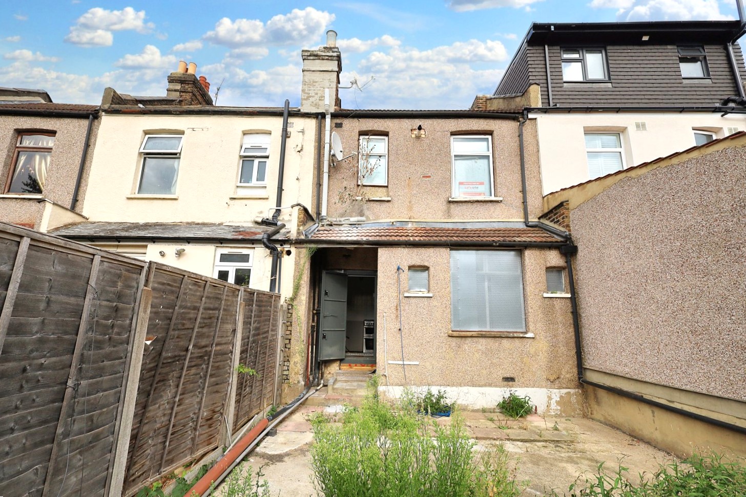 Lowbrook Road, Ilford, Essex, IG1 2HB