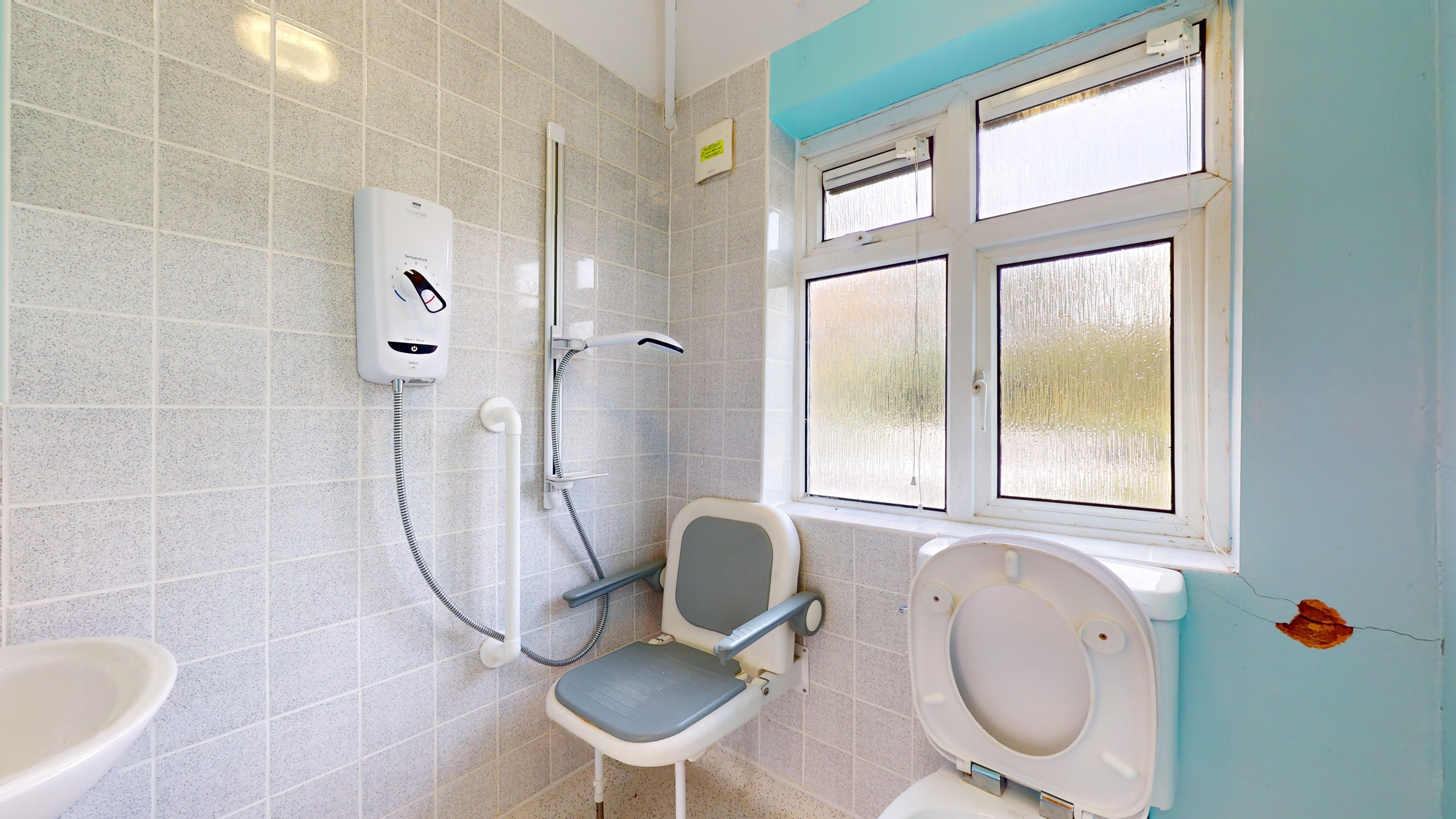 Parkside Avenue, Bexleyheath, Kent, DA7 6NH