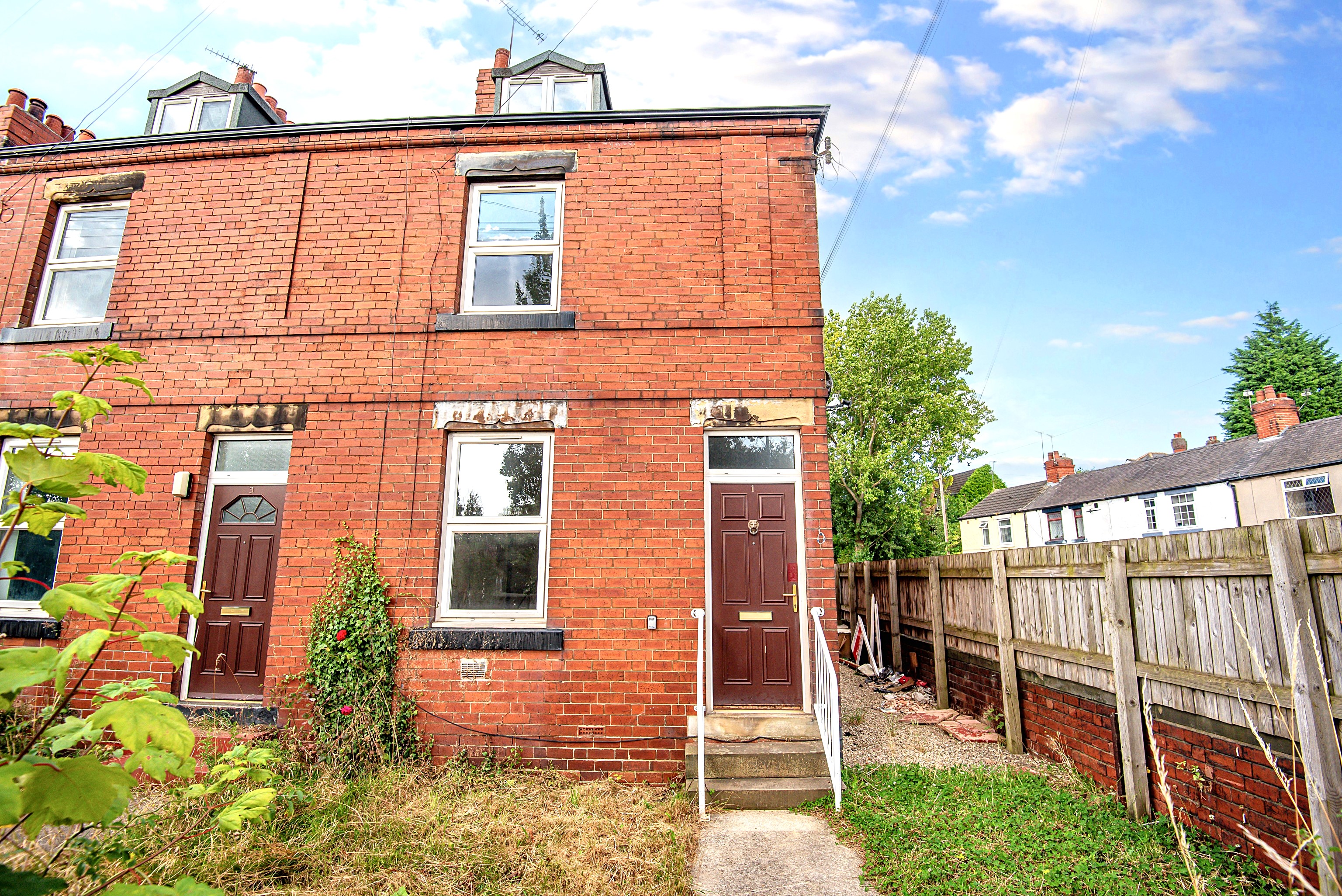 High Street, South Elmsall, Pontefract, West Yorkshire, WF9 2SH