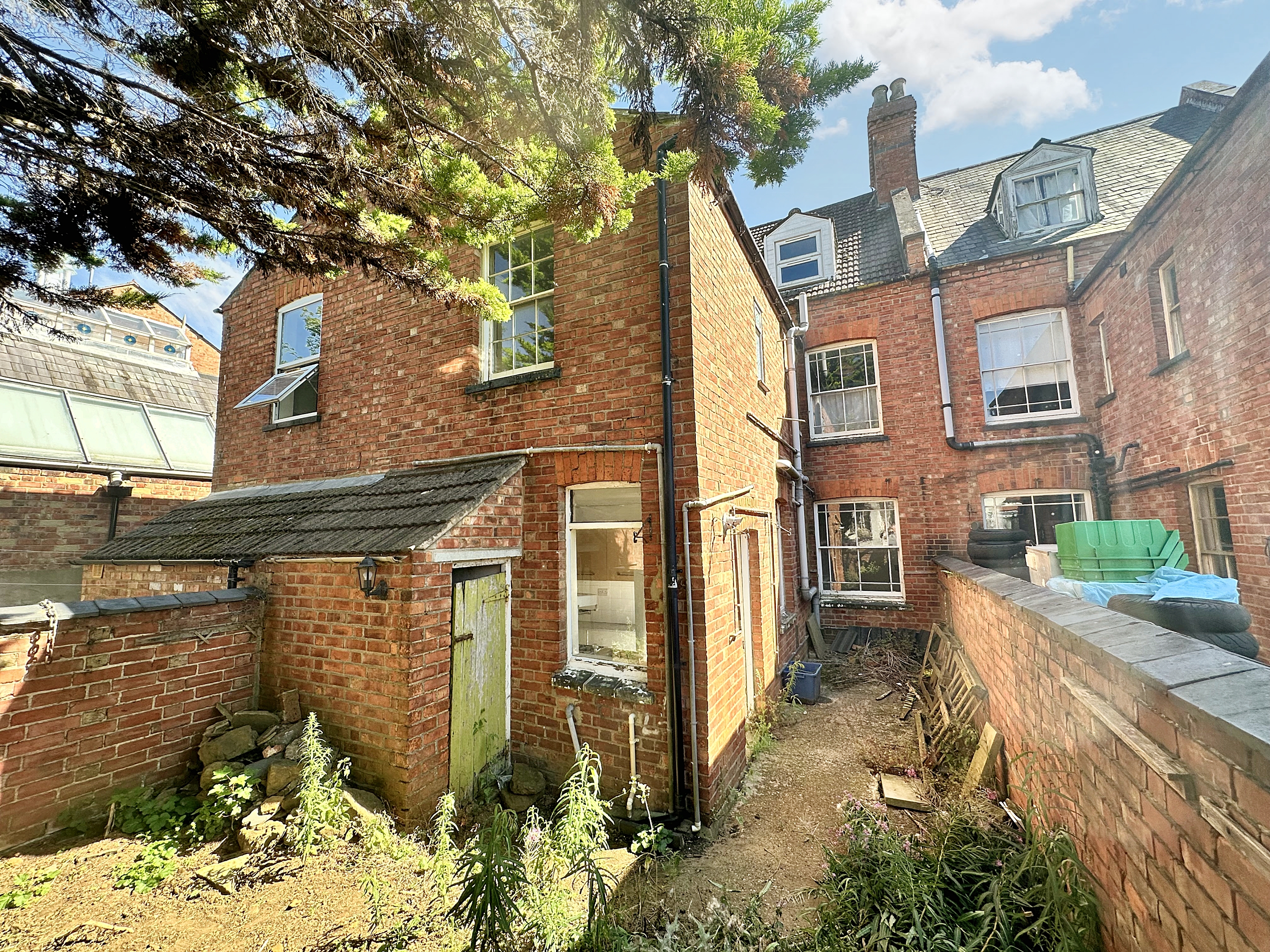 Agnes Road, Northampton, Northamptonshire, NN2 6EU