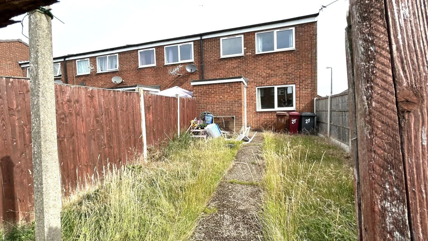 Online Property Auction in London: Hiles Avenue, Winterton, Scunthorpe, DN15 9XY | Auction ends 22/10/2025.