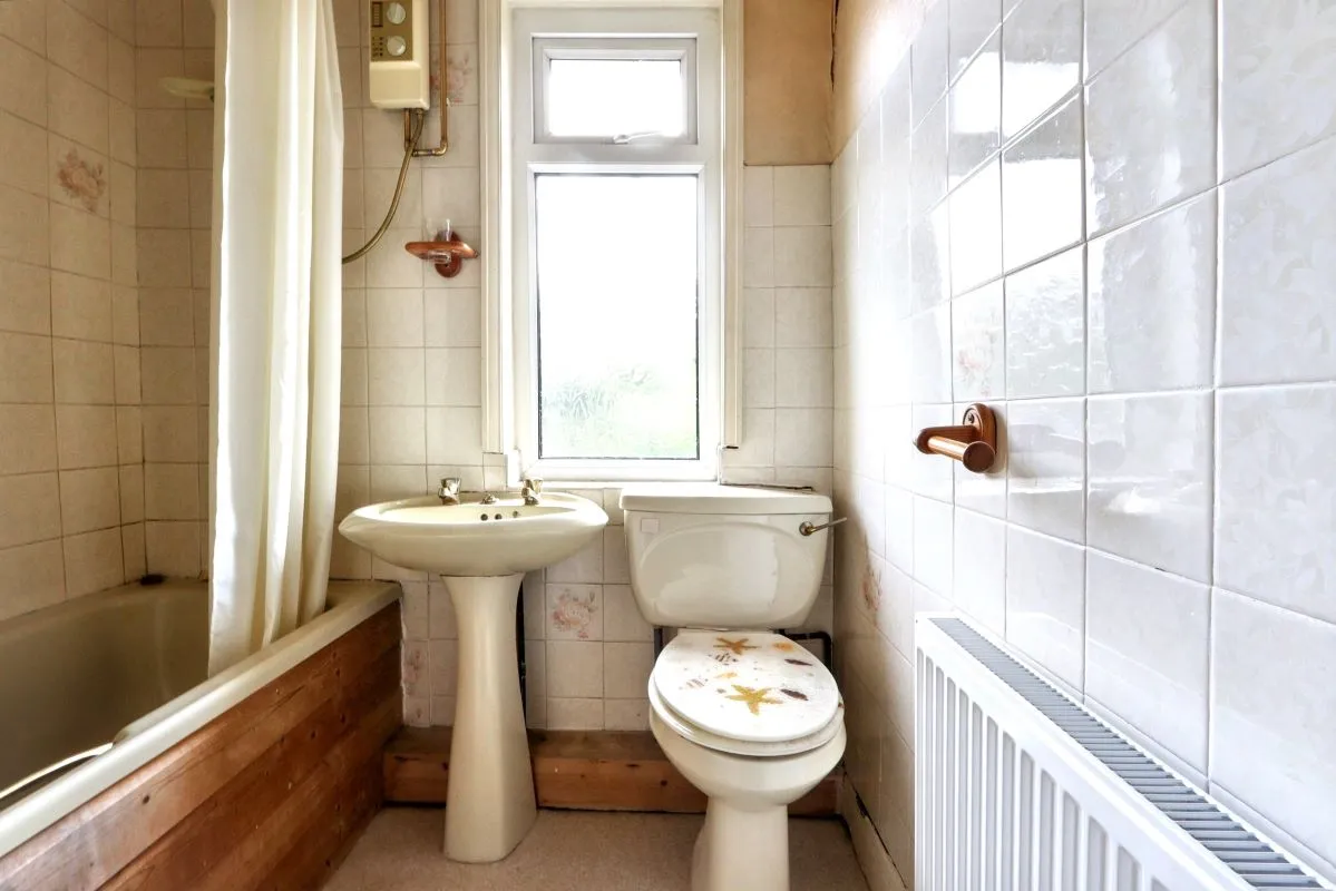 Online Property Auction in London: Audrey Road, Sheffield, S13 8DQ | Auction ends 22/10/2025, a Guide Price of £50,000+.