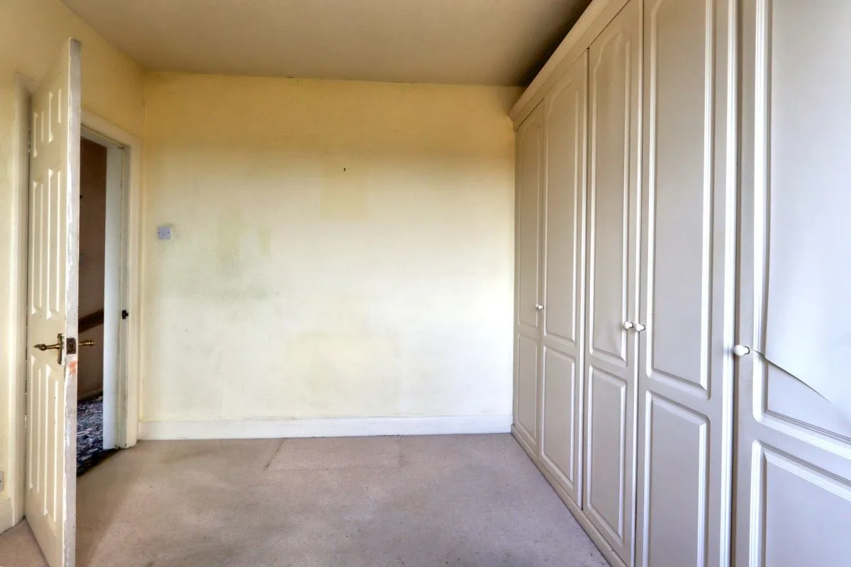 Online Property Auction in London: Audrey Road, Sheffield, S13 8DQ | Auction ends 22/10/2025, a Guide Price of £50,000+.