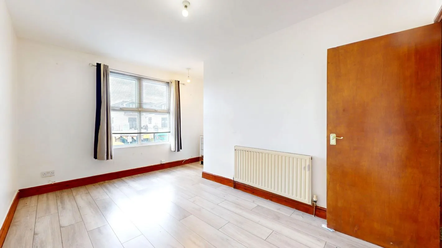 Online Property Auction in London: Norbury Road, Thornton Heath, CR7 8JN | Auction ends 22/10/2025, a Guide Price of £110,000+.