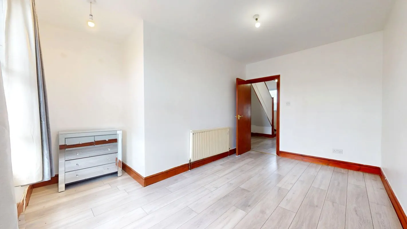 Online Property Auction in London: Norbury Road, Thornton Heath, CR7 8JN | Auction ends 22/10/2025, a Guide Price of £110,000+.