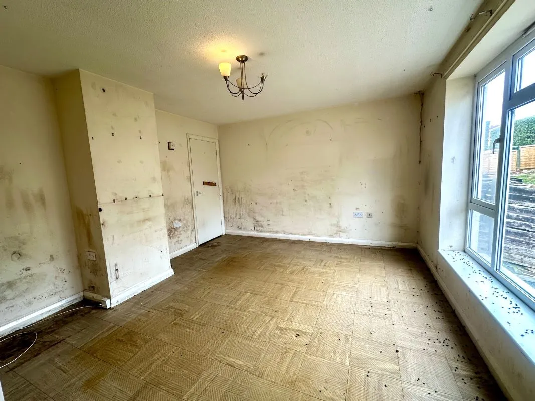 Online Property Auction in London: Halcot Avenue, Bexleyheath, DA6 7QD | Auction ends 22/10/2025.