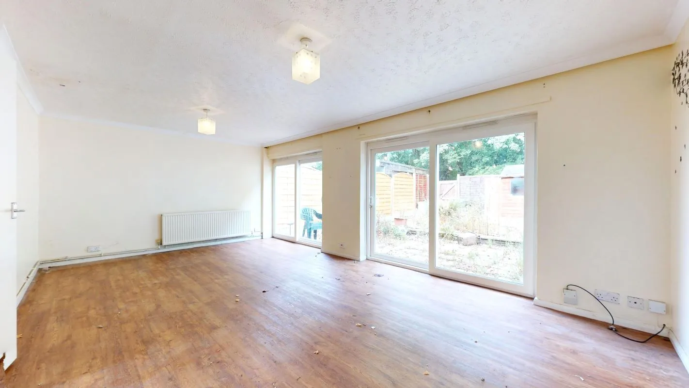 Online Property Auction in London: Wheatcroft, Cheshunt, Waltham Cross, EN7 6JU | Auction ends 22/10/2025.