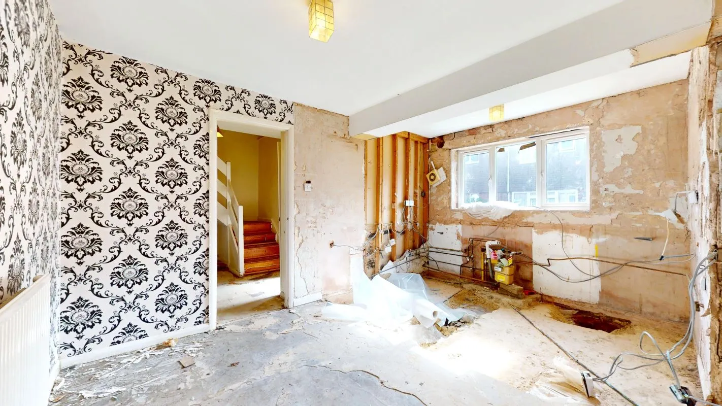 Online Property Auction in London: Wheatcroft, Cheshunt, Waltham Cross, EN7 6JU | Auction ends 22/10/2025.