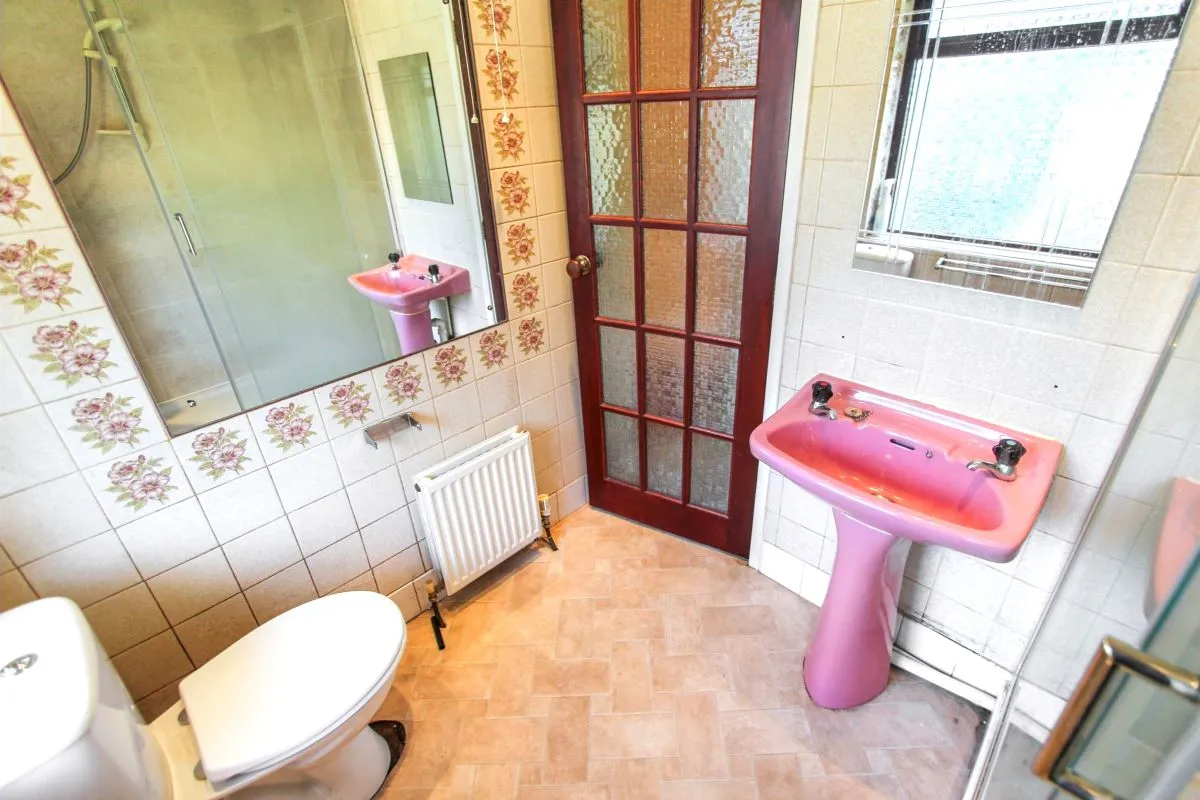 Online Property Auction in London: Rokeby Drive, Sheffield, S5 9JT | Auction ends 22/10/2025, a Guide Price of £50,000+.