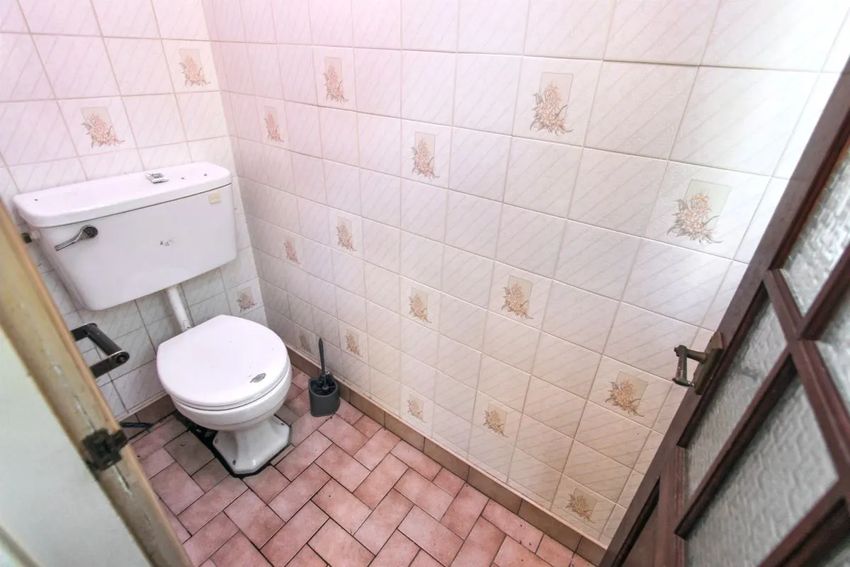 Online Property Auction in London: Rokeby Drive, Sheffield, S5 9JT | Auction ends 22/10/2025, a Guide Price of £50,000+.