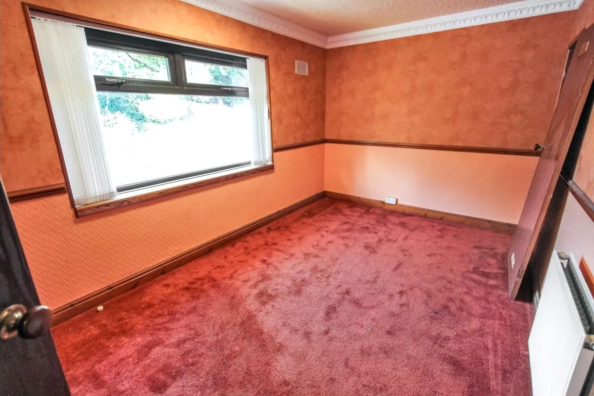 Online Property Auction in London: Rokeby Drive, Sheffield, S5 9JT | Auction ends 22/10/2025, a Guide Price of £50,000+.
